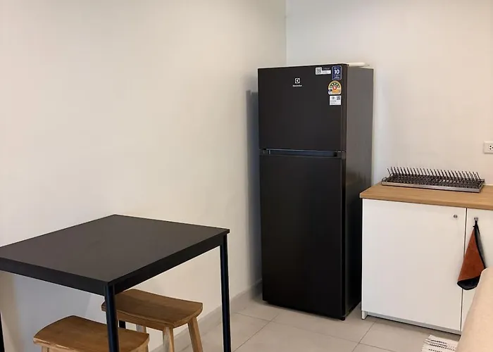 Apartment 2 Bed & 2 Bath Suite, 5th Floor Bangkok