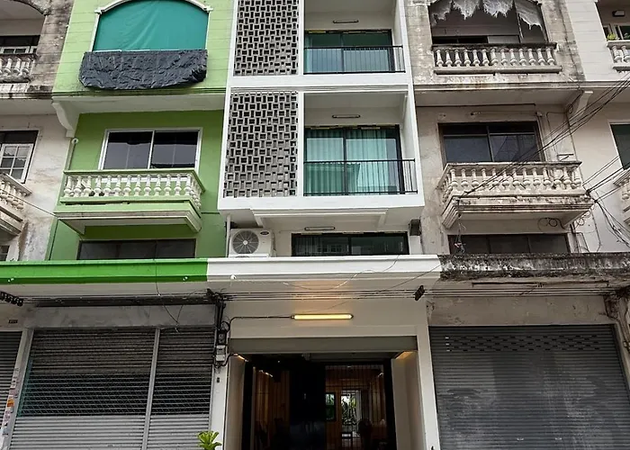 2 Bed & 2 Bath Suite, 5th Floor Bangkok